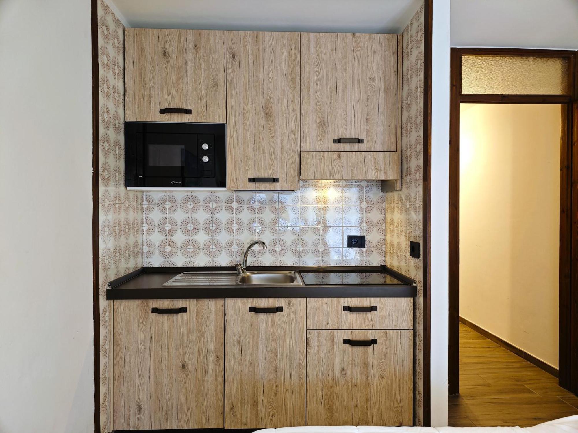 Hostdomus - City Center Apartment 塞斯特雷 外观 照片